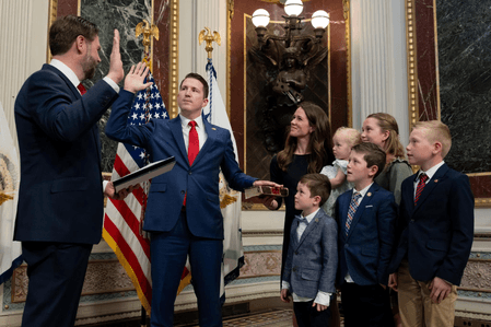 कोलिन मैकडॉनल्ड बने संयुक्त राज्य अमेरिका के सहायक अटॉर्नी जनरल, जेडी वेंस ने दिलाई शपथ