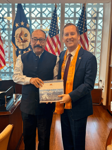 सांसद हर्ष वी. श्रृंगला ने भारत में अमेरिकी राजदूत सर्जियो गोर से मुलाकात की