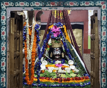 सावन विशेष : शिवनगरी का तिलभांडेश्वर मंदिर, यहां तिल जितना बढ़ता है शिवलिंग, दर्शन से अश्वमेध यज्ञ का पुण्य