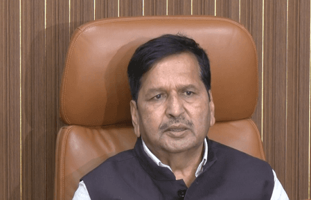 रोहित पवार के आरोपों पर मंगल प्रभात लोढ़ा का पलटवार, बोले-बिना तथ्य कुछ कहना गलत