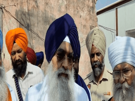 रूमाल खरीदने में पैसा न करें बर्बाद, सच्चखंड श्री हरमंदिर साहिब के मुख्य ग्रंथी ज्ञानी रघुबीर सिंह ने की खास अपील