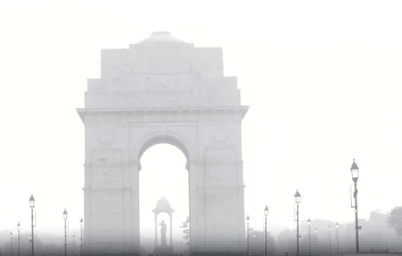 दिल्ली-एनसीआर में छाया कोहरा, हवा की गुणवत्ता 'बहुत खराब' श्रेणी में पहुंची