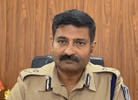 टीकमगढ़ में कृषि औजार की आड़ में बन रहे थे हथियार, 5 गिरफ्तार