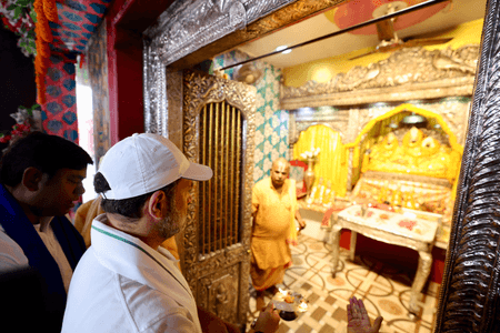 राहुल गांधी वोटर अधिकार यात्रा के 12वें दिन सीतामढ़ी के जानकी मंदिर पहुंचे, पूजा अर्चना कर लिया आशीर्वाद