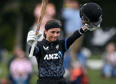 न्यूजीलैंड ने 4-1 से जीती सीरीज, 5वें टी20 में दक्षिण अफ्रीका को 92 रन से हराया