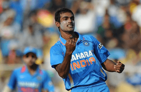अभिमन्यु मिथुन बर्थडे: एक ओवर में 5 विकेट लेने वाला इकलौता भारतीय गेंदबाज