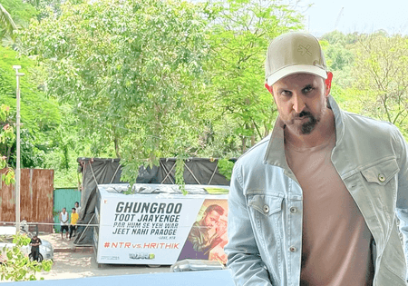 'वॉर 2' से पहले शुरू हुई जंग! ऋतिक रोशन और जूनियर एनटीआर की सोशल मीडिया पर नोकझोंक ने बढ़ाया फैंस का उत्साह