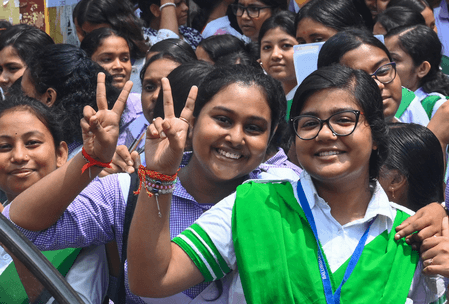 बंगाल में 12वीं के नतीजे घोषित: मुख्यमंत्री सुवेंदु ने छात्रों को दी बधाई, उज्ज्वल भविष्य की कामना की