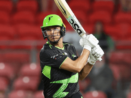 बीबीएल: थंडर्स के खिलाफ 4 विकेट से हार, खिताबी रेस से बाहर होने की कगार पर रेनेगेड्स