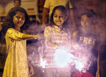 अक्टूबर 2025: व्रत और त्योहारों से भरा रहेगा ये महीना, जानें किस दिन मनाए जाएंगे कौन से पर्व