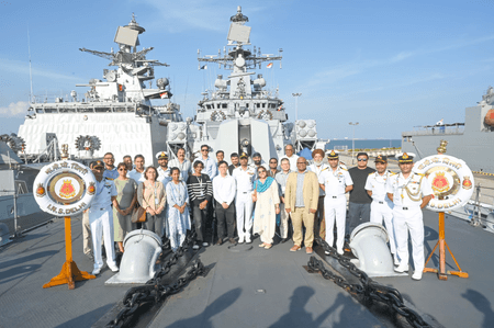 भारतीय नौसेना के पोतों ने सिंगापुर यात्रा सफलतापूर्वक की सम्पन्न
