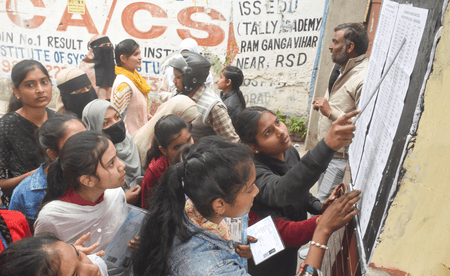 आईसीएसई-आईएससी बोर्ड परिणाम घोषित, 10वीं में 99.18 और 12वीं में 99.13 प्रतिशत छात्रों ने मारी बाजी