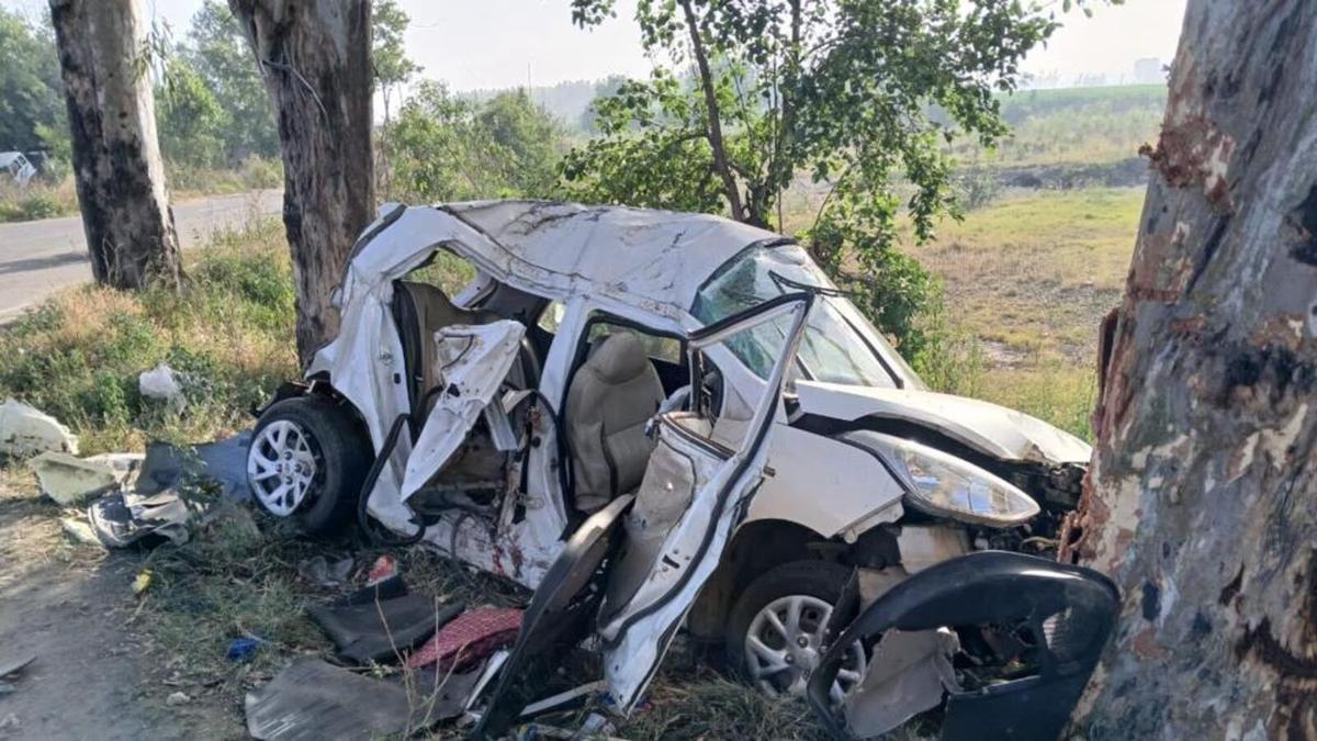 Maharashtra road accident