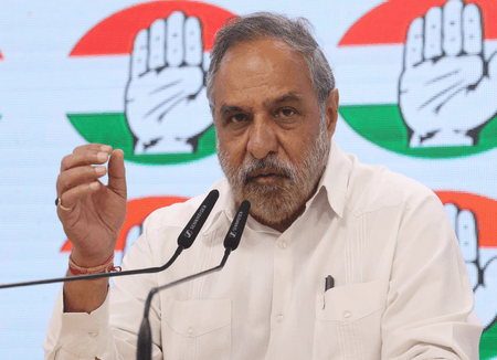 पाकिस्तान के खिलाफ भारत की वैश्विक पहुंच मजबूत कूटनीति का प्रतीक : आनंद शर्मा (आईएएनएस साक्षात्कार)