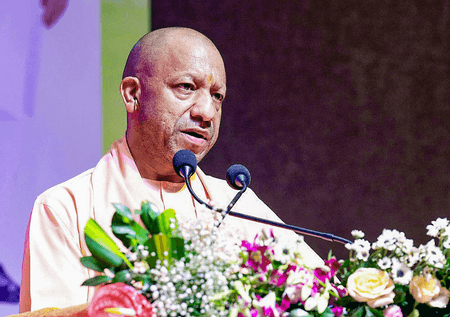 ग्रेटर नोएडा : सीएम योगी का दौरा, एयरपोर्ट तैयारियों का लेंगे जायजा