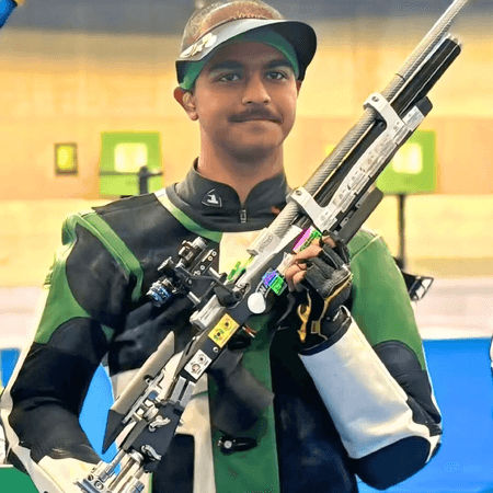 एशियन शूटिंग चैंपियनशिप : अभिनव शॉ ने जीता गोल्ड, सीएम ममता बनर्जी को आसनसोल के लाल पर नाज