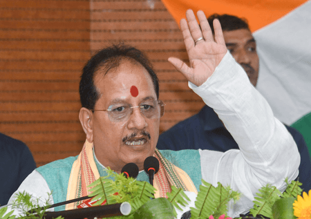 सरकार चुनने के लिए नहीं, बल्कि बिहार के विकास के लिए भी करें मतदान: विजय सिन्हा