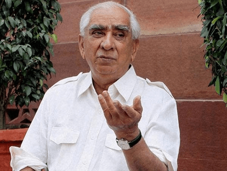जसवंत सिंह: वाजपेयी के 'हनुमान' से विद्रोही राजनेता बनने तक की अनकही दास्तान