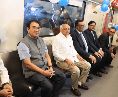 गुजरात: अहमदाबाद को मिली पहली ‘मेक इन इंडिया’ मेट्रो ट्रेन, सीएम पटेल ने किया सफर
