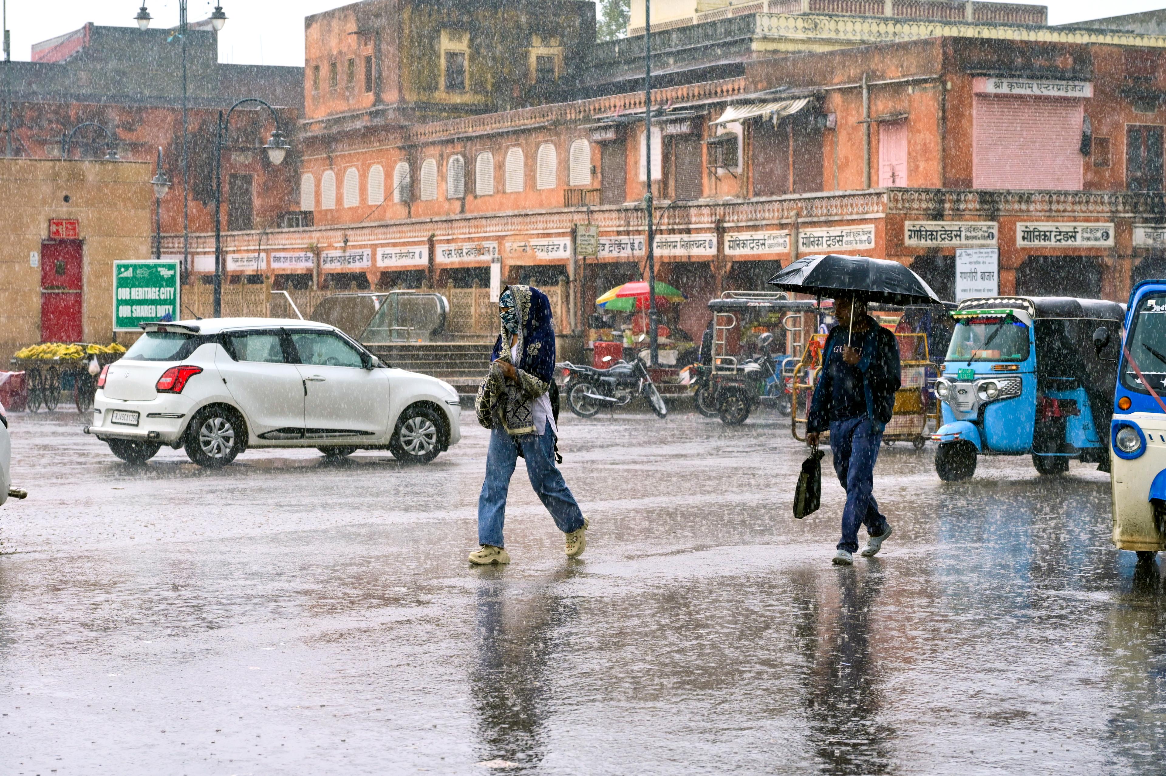 दक्षिण-पश्चिम मानसून पूर्वी राजस्थान पहुंचा, कई जिलों में भारी बारिश की चेतावनी