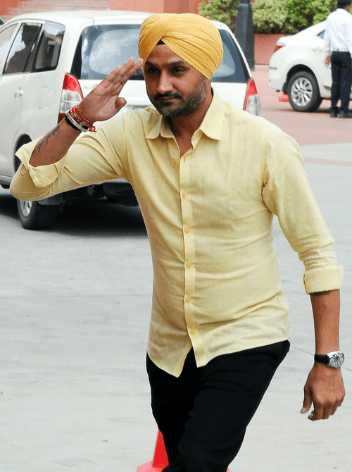 अरविंद केजरीवाल और मनीष सिसोदिया के बरी होने पर बोले हरभजन सिंह- सत्यमेव जयते
