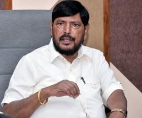 पुलिस अपना काम कर रही थी, लेकिन छात्रों पर लाठीचार्ज गलत था : रामदास आठवले
