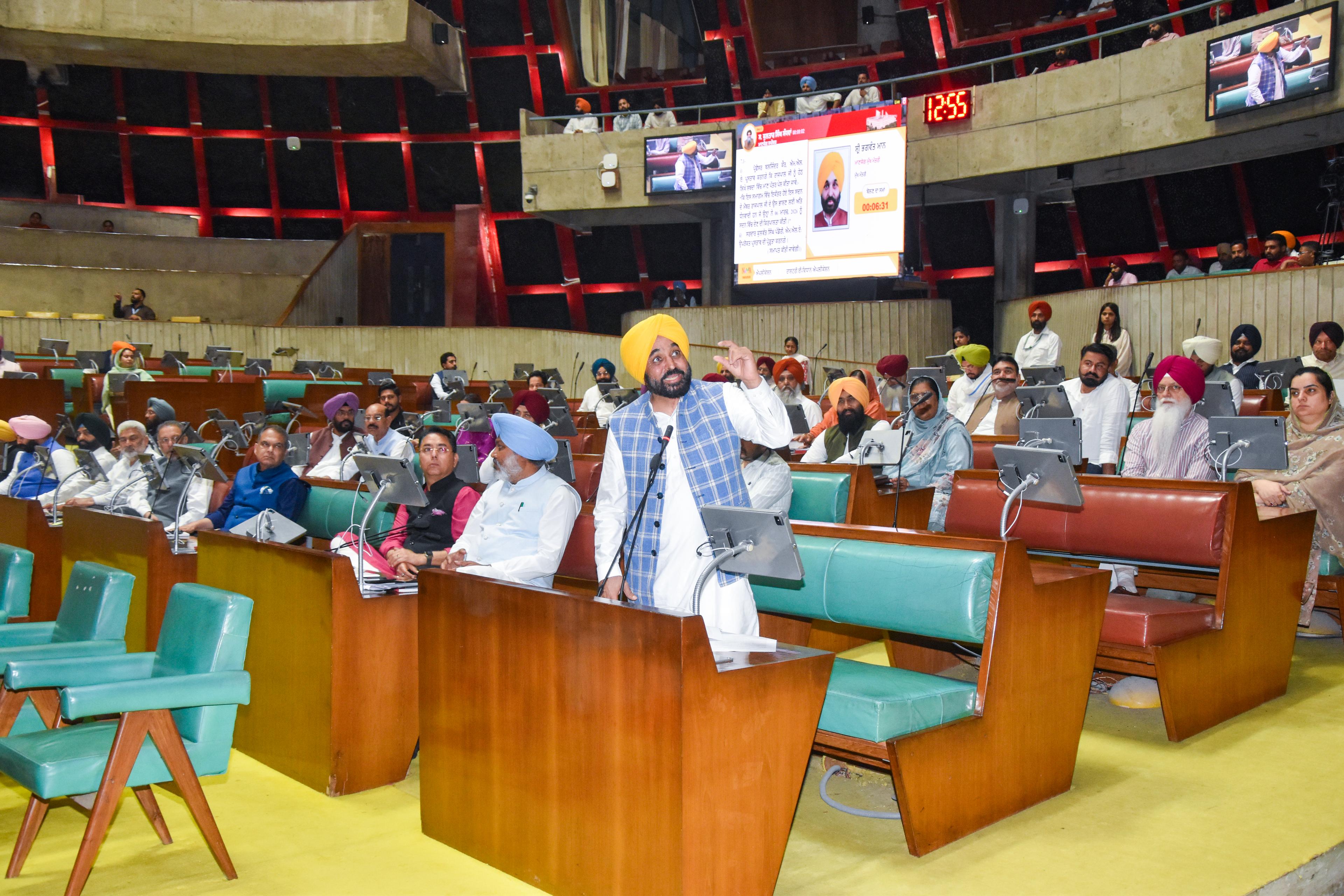 पंजाब सरकार का फैसला, प्राइवेट स्कूलों के मनमानी फीस बढ़ोतरी पर रोक लगाने वाला बिल पास