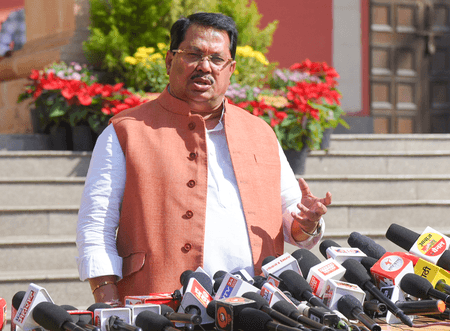कांग्रेस बारामती से वापस लेगी अपना उम्मीदवार, हाईकमान की मंजूरी का इंतजार: विजय वडेट्टीवार