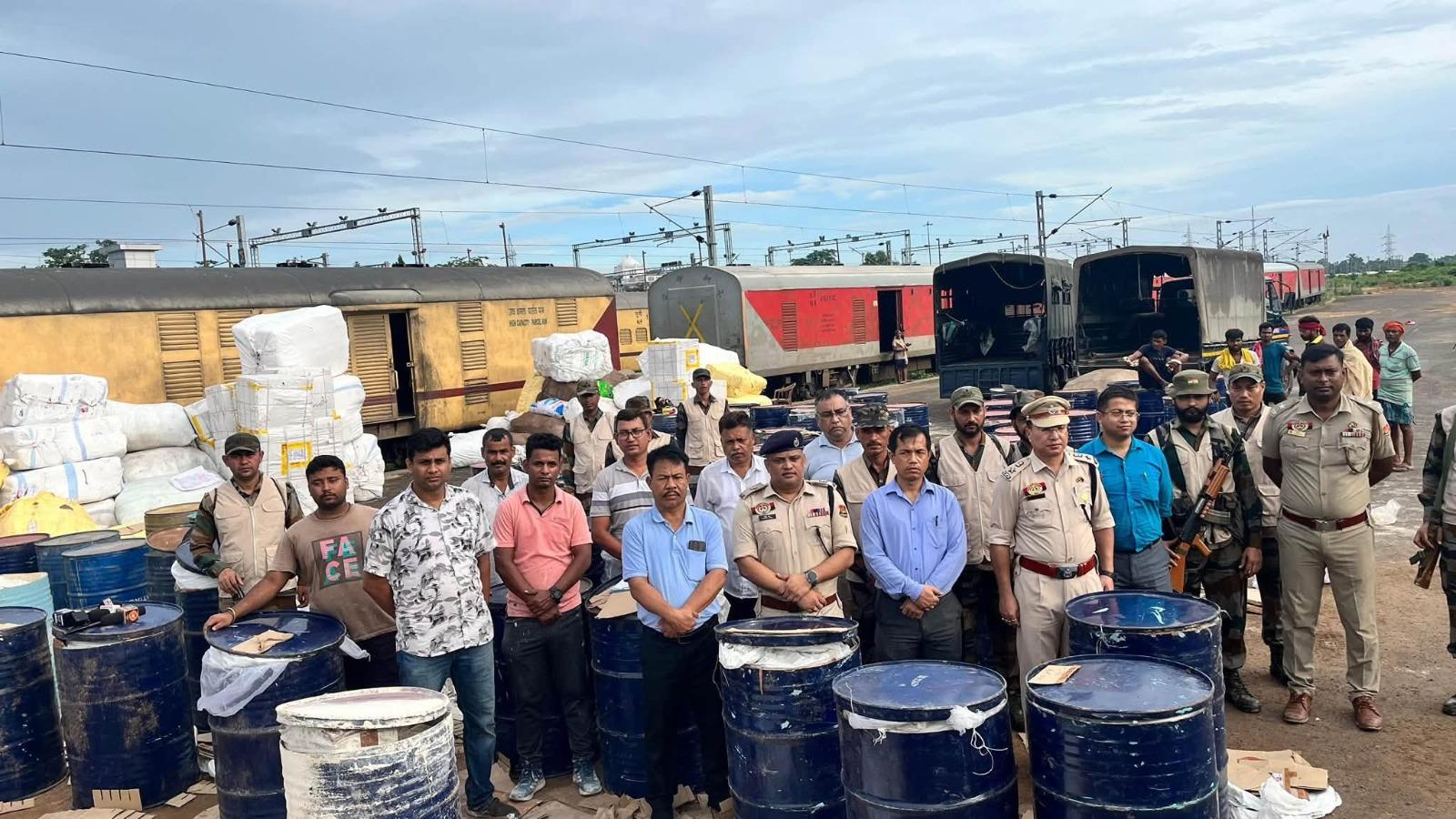 अगरतला रेलवे स्टेशन पर 2.36 करोड़ रुपए के प्रतिबंधित कफ सिरप जब्त, पुलिस ने राज्य को नशा-मुक्त बनाने का दोहराया संकल्प