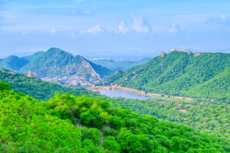 अरावली पहाड़ियों को लेकर सुप्रीम कोर्ट में सुनवाई, कोर्ट ने लिया है स्वतः संज्ञान