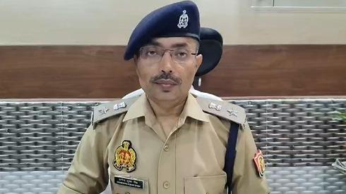 अमेठी : जमीन विवाद में बुजुर्ग की पीट-पीटकर हत्या, पत्नी और बेटा भी घायल