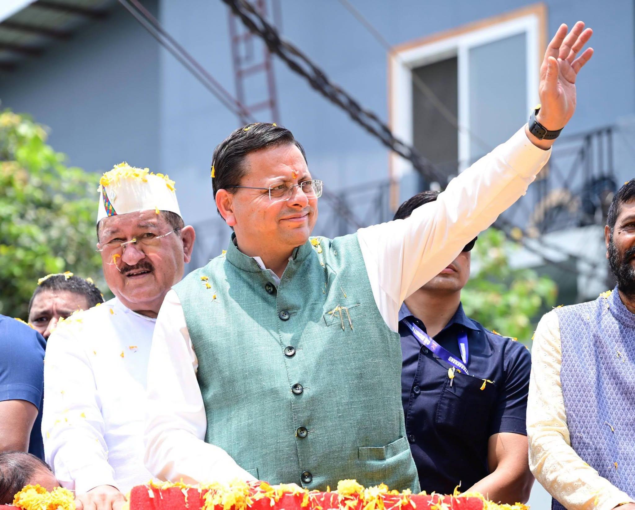 सीएम धामी ने चमोली को 155.36 करोड़ की 63 विकास परियोजनाओं की सौगात दी