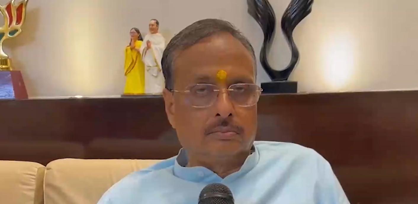 महिला