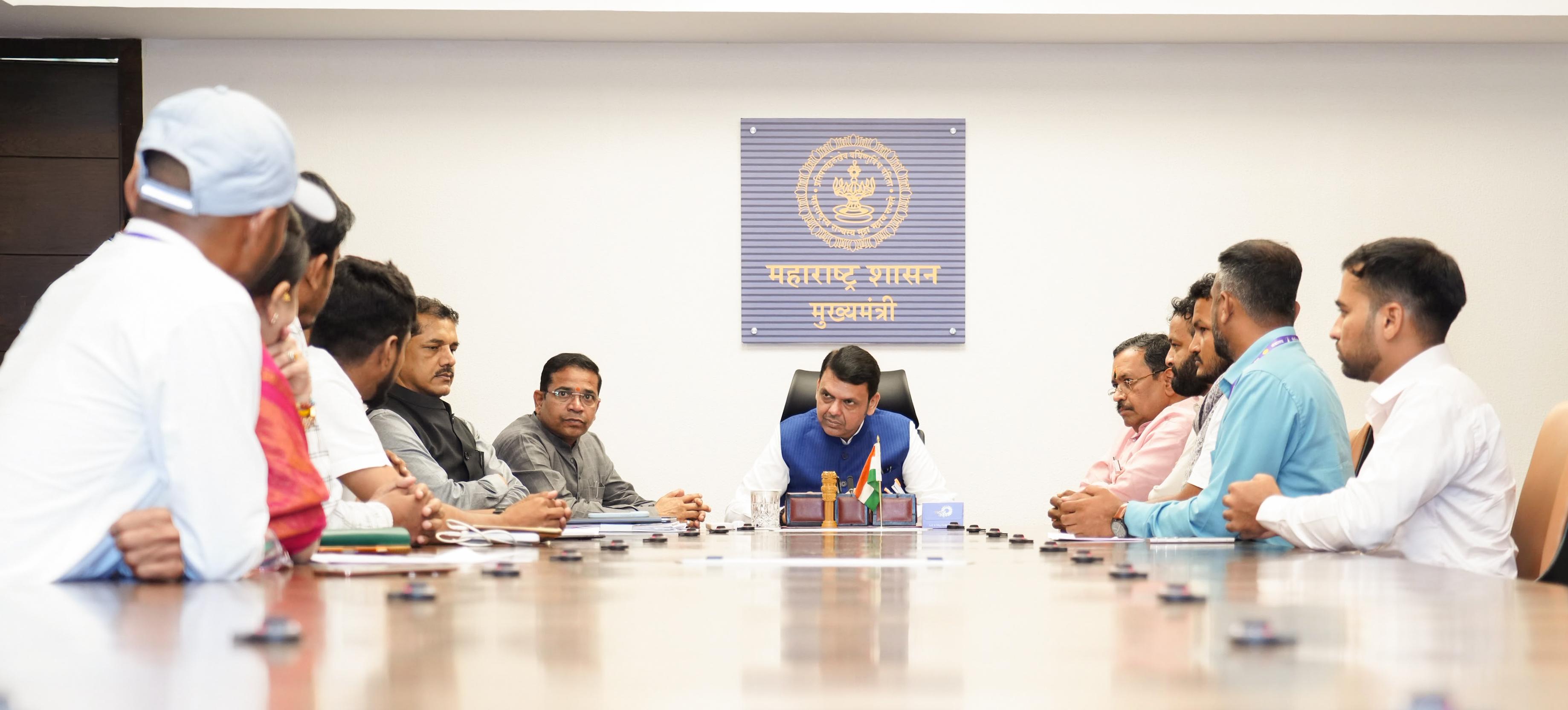 महाराष्ट्र कैबिनेट ने पिंक ई-रिक्शा योजना में सब्सिडी दोगुनी करने को दी मंजूरी