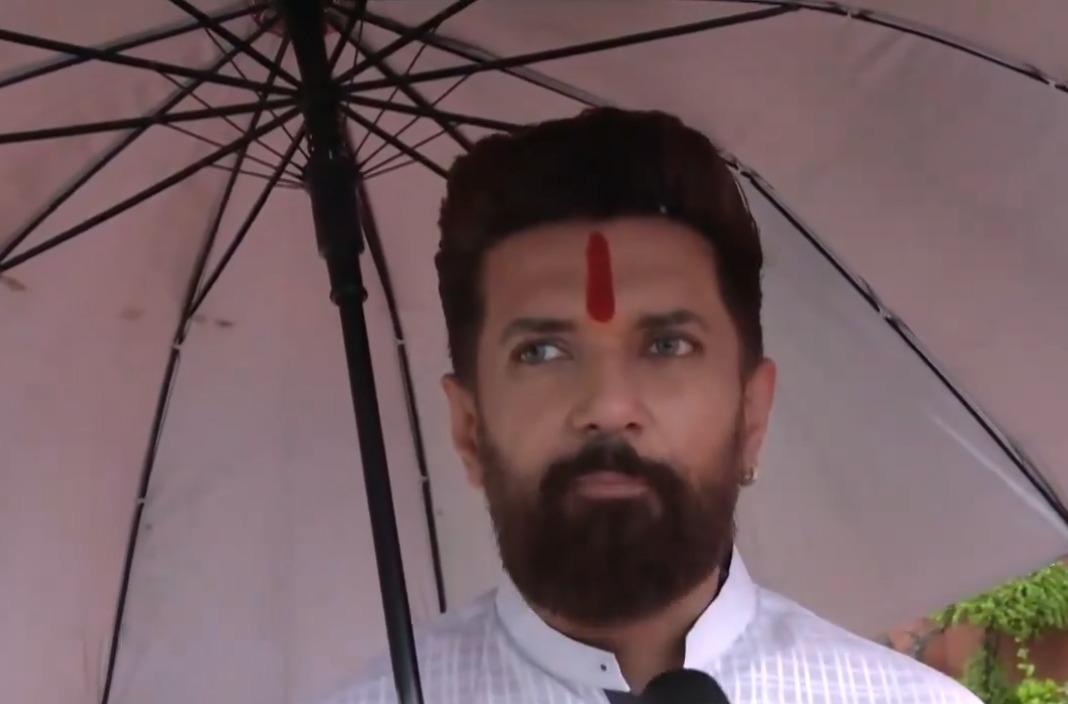 एनडीए के सांसदों ने कांग्रेस पर राजनीतिक फायदे के लिए लोगों को गुमराह करने का लगाया आरोप