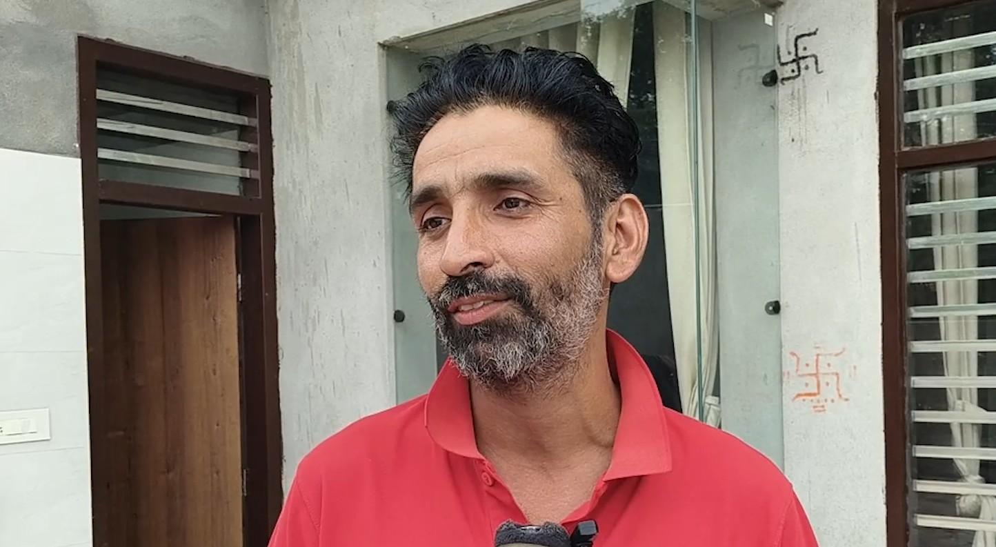 हरियाणा: बॉक्सिंग में अंकुश के गोल्ड जीतने पर गांव में जश्न का माहौल, कोच बोले- तैयारी का परिणाम सामने आया