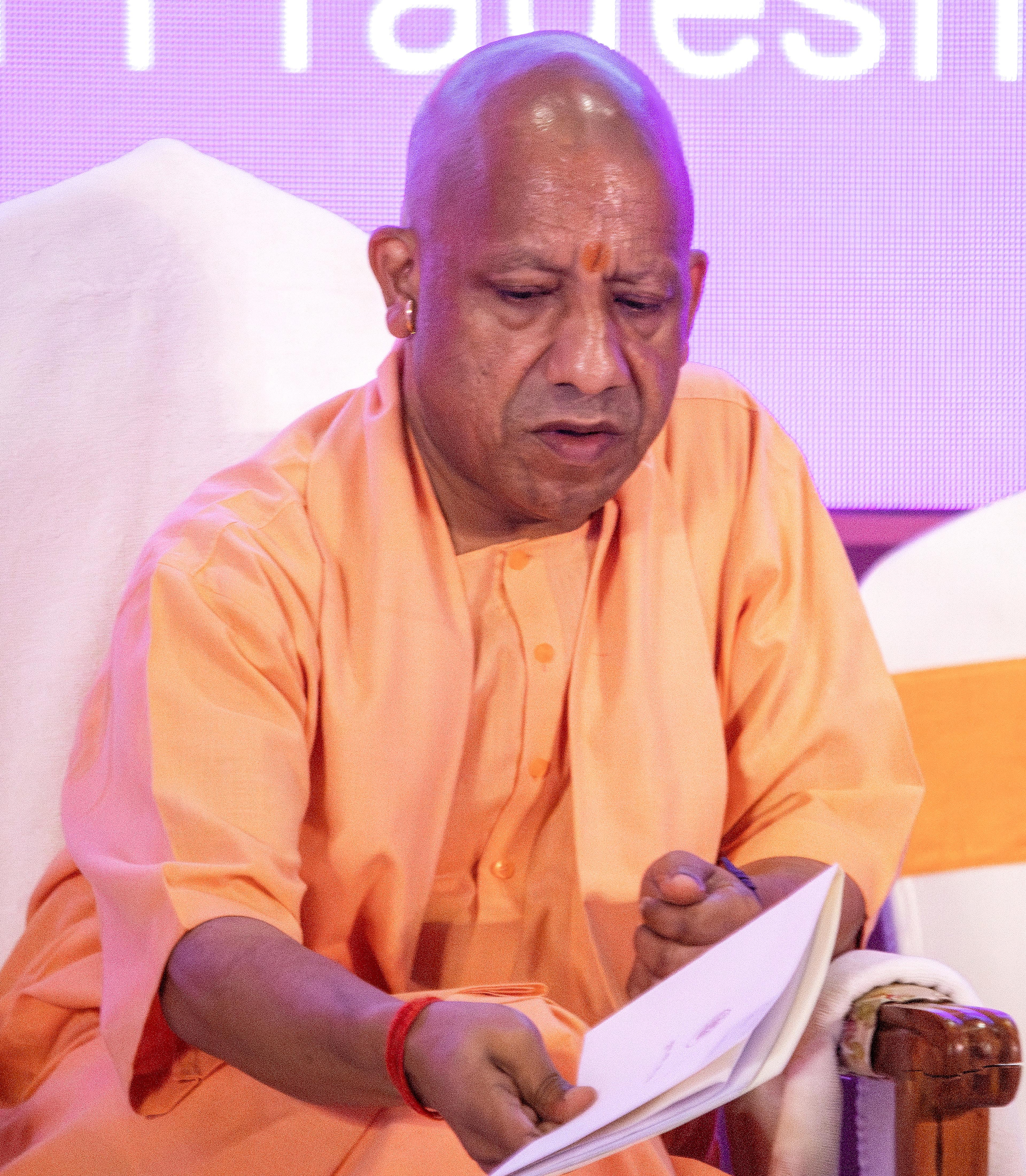 योगी सरकार की पहल, हर महीने विद्यार्थियों से संवाद करेंगे आईएएस-आईपीएस और आईएफएस अधिकारी