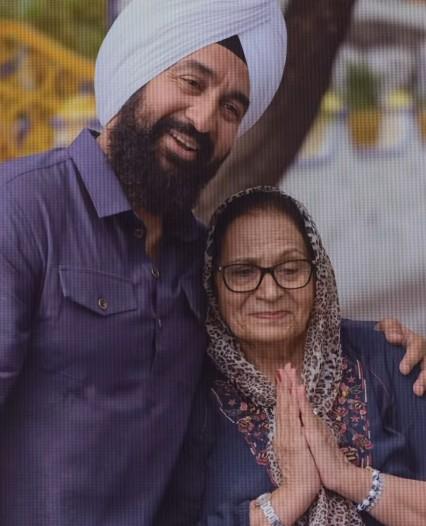 मां के 75वें जन्मदिन पर भावुक हुए राज कुंद्रा, बोले- 'आपके हर त्याग का कर्ज कभी नहीं चुका पाऊंगा'