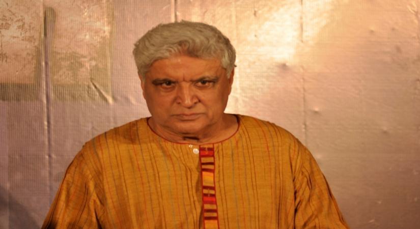 विराट कोहली के टेस्ट रिटायरमेंट से निराश जावेद अख्तर, बोले- 'आपमें अभी बहुत क्रिकेट बाकी है'