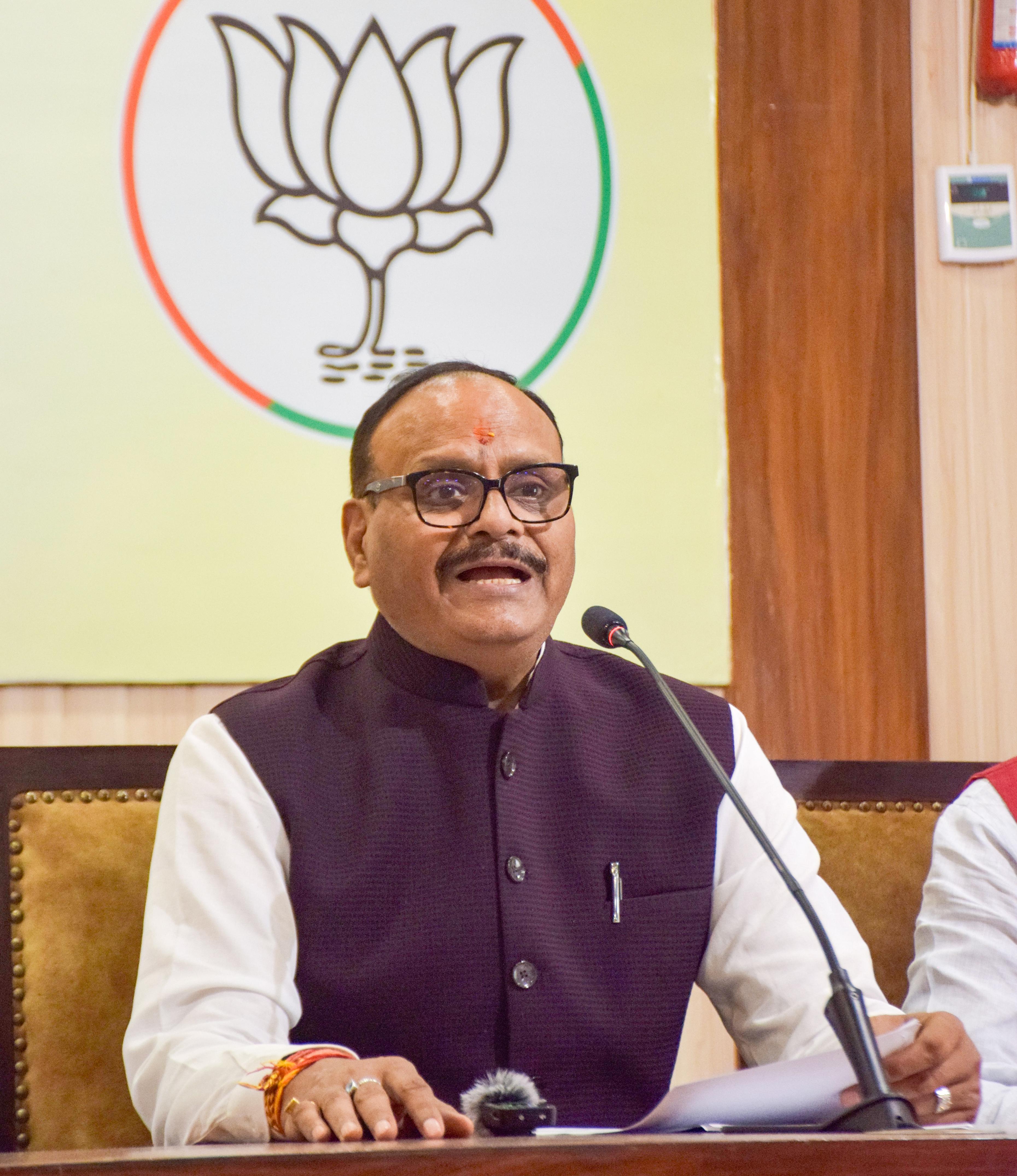 राम मंदिर चंदा विवाद पर भाजपा का पलटवार, अखिलेश पर लगाया तुष्टिकरण की राजनीति का आरोप
