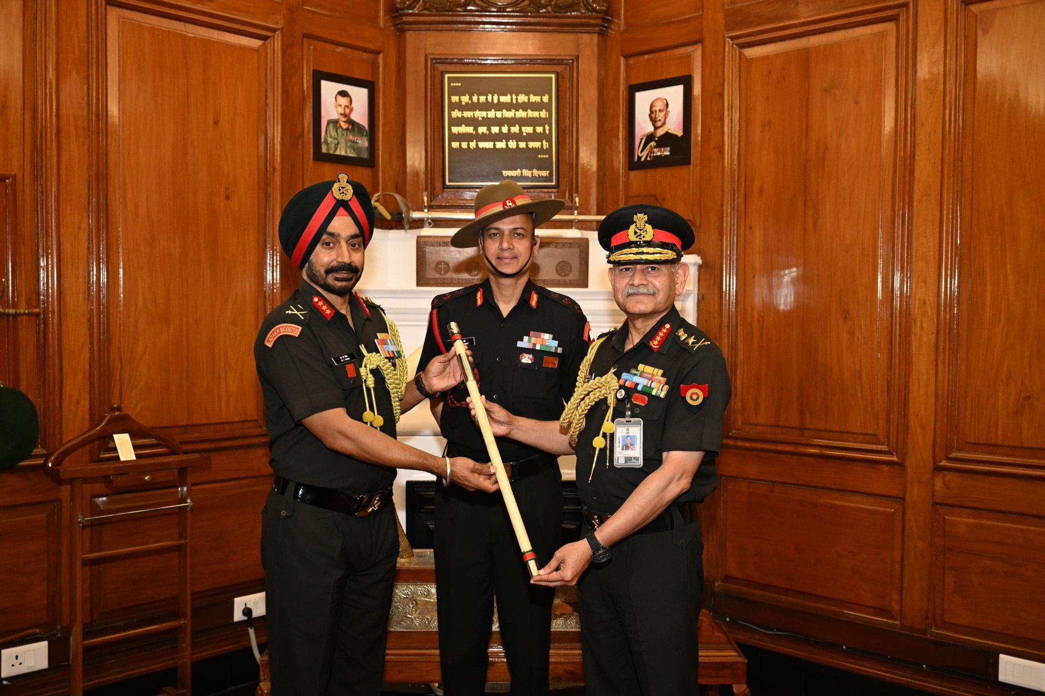 सेना प्रमुख बने जम्मू-कश्मीर राइफल्स व लद्दाख स्काउट्स के ‘कर्नल ऑफ द रेजिमेंट’