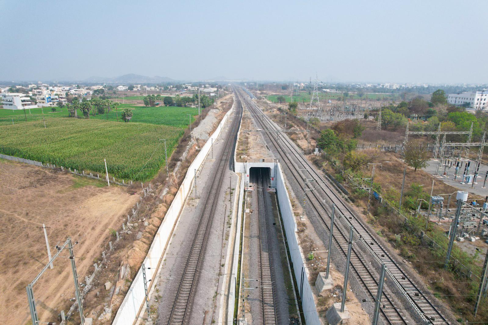 रेल कनेक्टिविटी बढ़ाने के लिए सरकार ने गुजरात और महाराष्ट्र में नई रेल परियोजनाओं को दी मंजूरी