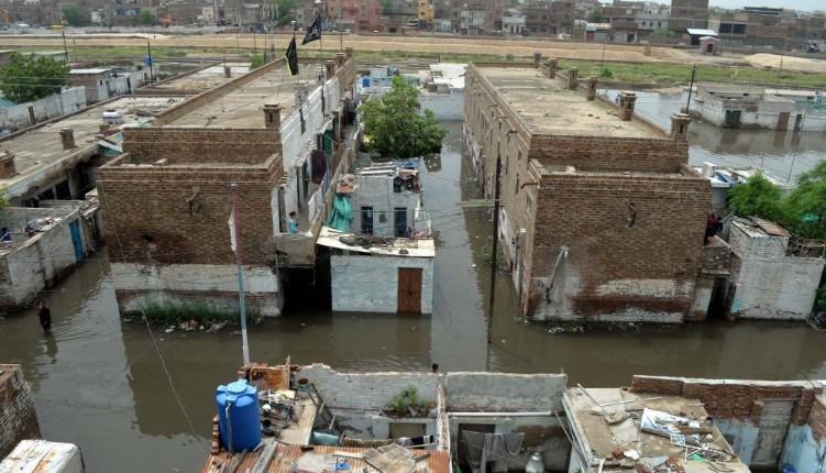 पाकिस्तान में भारी बारिश के दौरान घर गिरने से नौ लोगों की मौत, 14 घायल