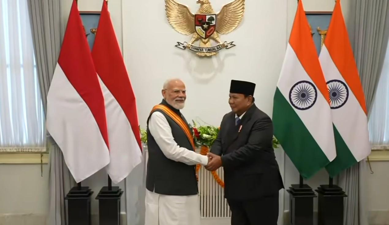 इंडोनेशिया ने भी पीएम मोदी को सर्वोच्च सम्मान से नवाजा, 'बिन्तांग अदिपुर्ना' मेडल से हुए सम्मानित