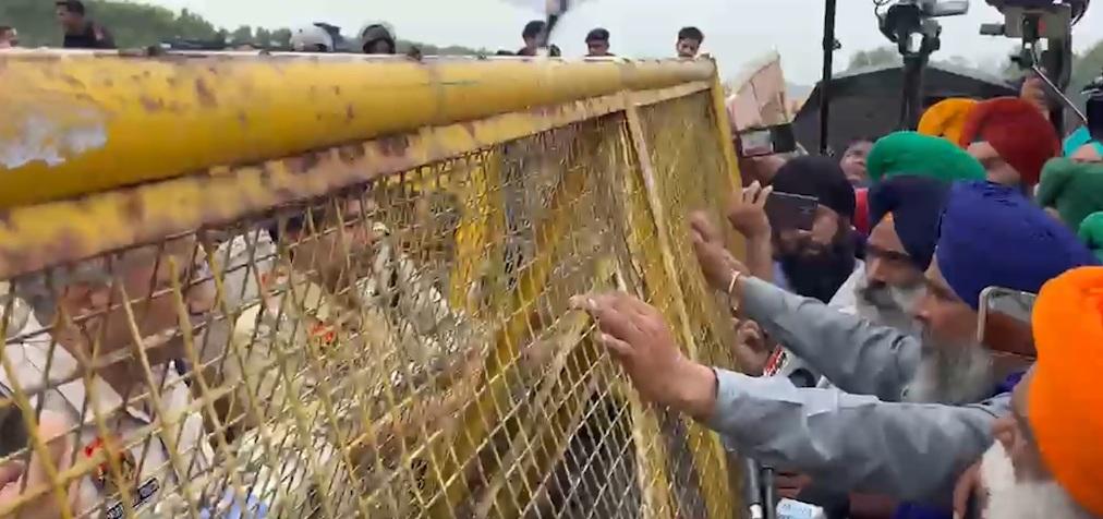 दिल्ली कूच को रोकने के लिए पुलिस ने सील की सीमाएं, किसान बोले-'टकराव नहीं, संवाद चाहते हैं'