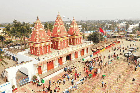 मकर संक्रांति से पहले श्रद्धालु पवित्र स्नान के लिए पहुंच रहे गंगासागर, सुरक्षा के कड़े इंतजाम
