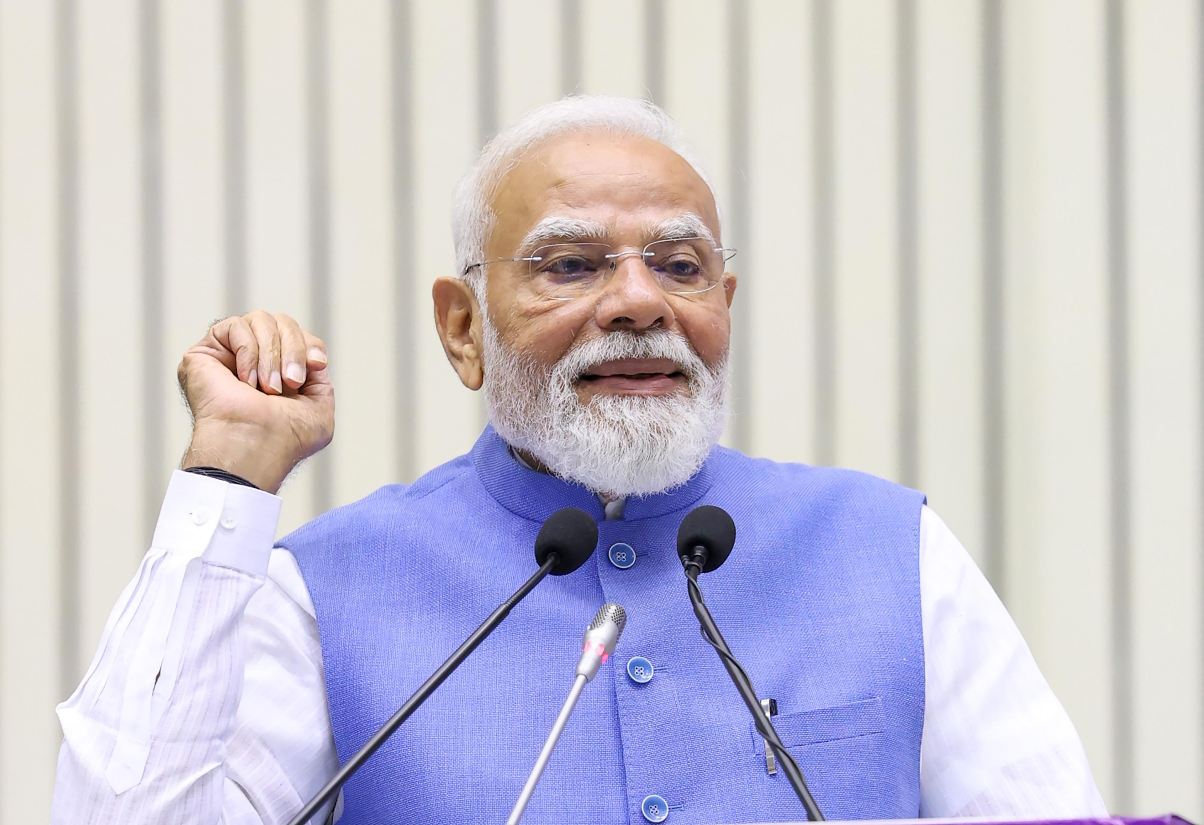 पीएमवीबीआरवाई योजना: पीएम मोदी ने 2,400 करोड़ रुपए के लाभ वितरित किए, रोजगार सृजन को मिलेगा बढ़ावा