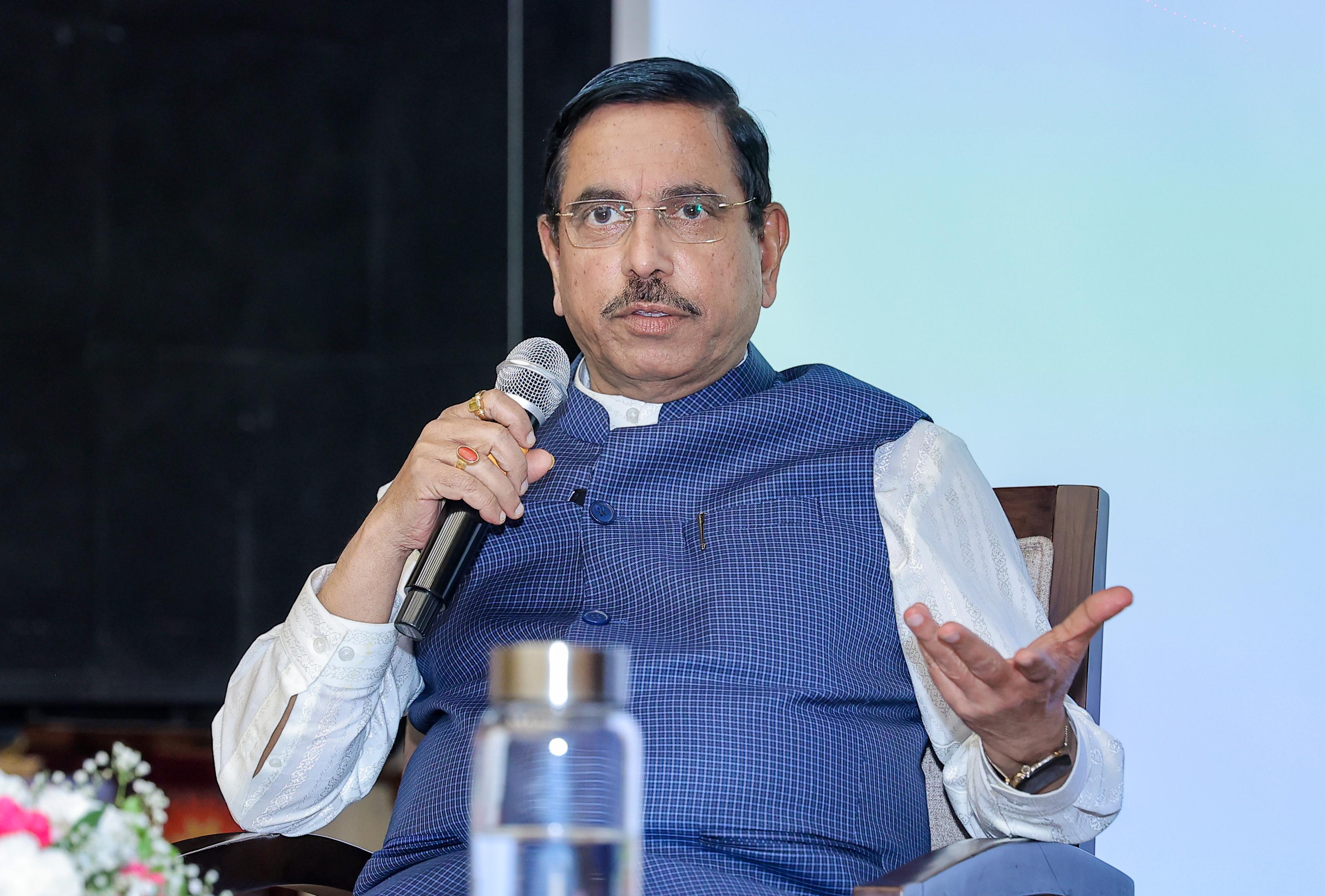 कर्नाटक: एसआईआर में गड़बड़ी को लेकर एनडीए नेताओं ने चुनाव आयोग को लिखा पत्र, जांच की मांग
