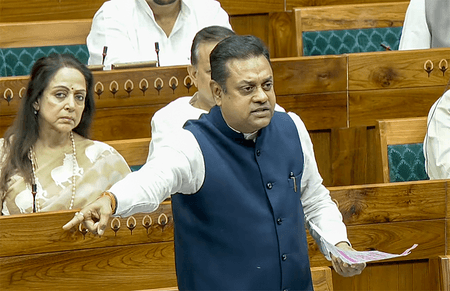 सदन में भाजपा ने नक्सली हिंसा के लिए कांग्रेस को ठहराया दोषी, विपक्ष ने उठाए सवाल