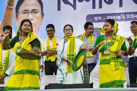 भाजपा ने ममता बनर्जी के खिलाफ चुनाव आयोग से शिकायत की, एमसीसी के उल्लंघन का आरोप लगाया